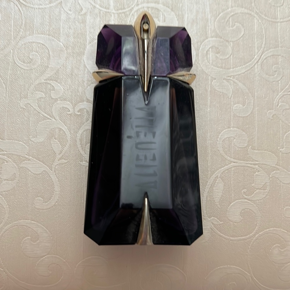Alien EAU DE PARFUMERIE 2oz Refillable